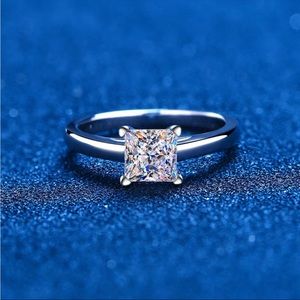 Moissanite Engagement Ring - Certified 2ct sz 4.5